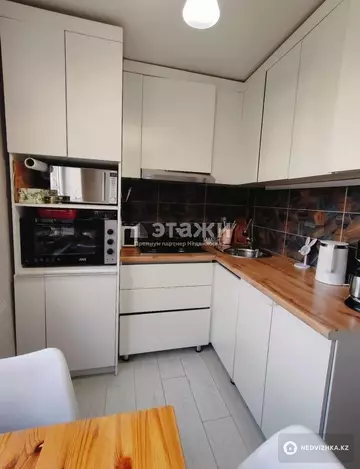3-комнатная квартира, этаж 5 из 5, 52 м²