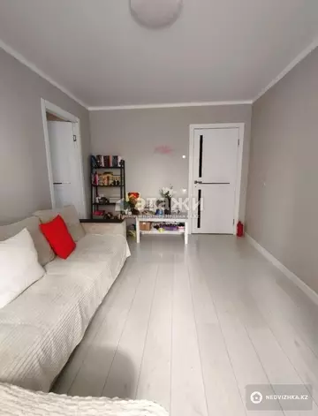 3-комнатная квартира, этаж 5 из 5, 52 м²