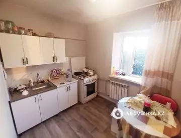 1-комнатная квартира, этаж 3 из 3, 34 м²