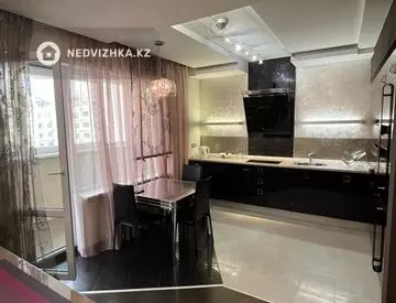 2-комнатная квартира, этаж 13 из 18, 80 м², на длительный срок