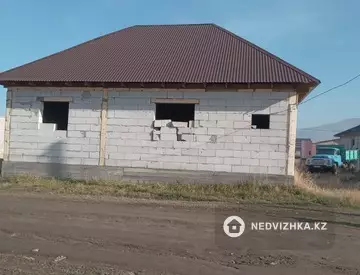 4-комнатный дом, 6 соток, 96 м²