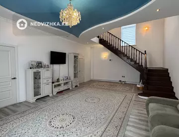 5-комнатный дом, 8 соток, 208 м²