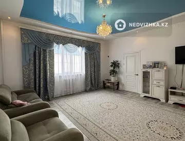 5-комнатный дом, 8 соток, 208 м²