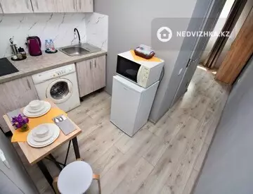 18 м², 1-комнатная квартира, этаж 1 из 2, 18 м², посуточно, изображение - 0