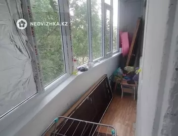 1-комнатная квартира, этаж 4 из 5, 35 м²
