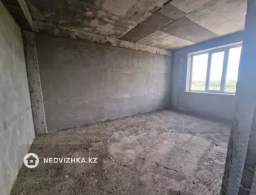 3-комнатная квартира, этаж 3 из 9, 130 м²