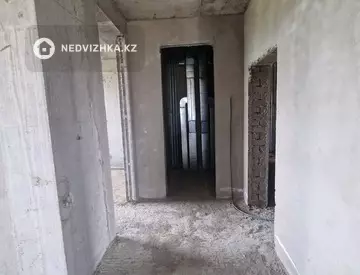 3-комнатная квартира, этаж 3 из 9, 130 м²