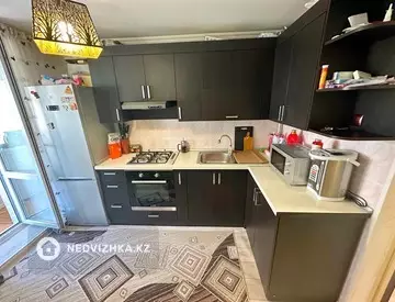 3-комнатная квартира, этаж 2 из 2, 64 м²