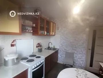 4-комнатная квартира, этаж 4 из 5, 71 м²