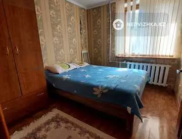 4-комнатная квартира, этаж 3 из 5, 72 м²