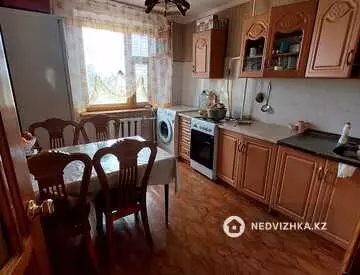 4-комнатная квартира, этаж 3 из 5, 72 м²