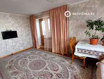4-комнатная квартира, этаж 3 из 5, 72 м²