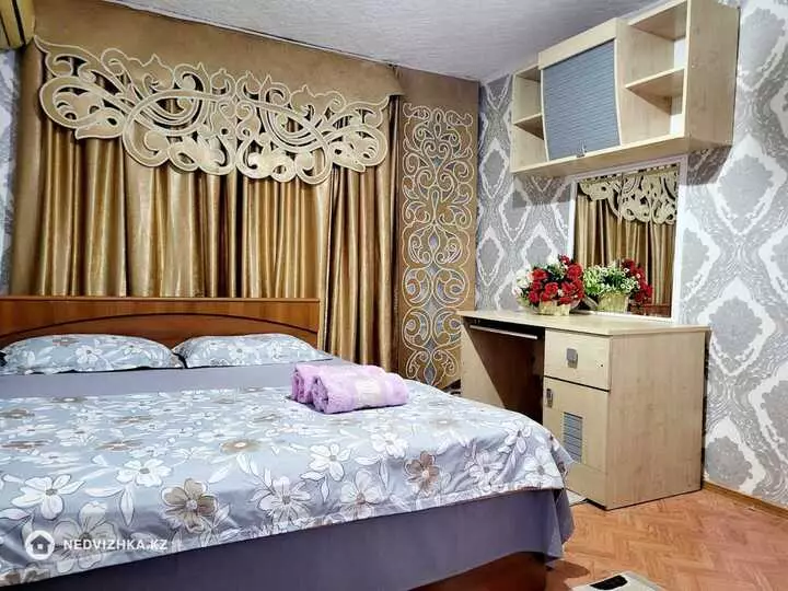 30 м², 1-комнатная квартира, этаж 4 из 4, 30 м², посуточно, изображение - 1