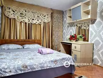 1-комнатная квартира, этаж 4 из 4, 30 м², по часам