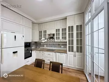 3-комнатная квартира, этаж 7 из 8, 81 м²