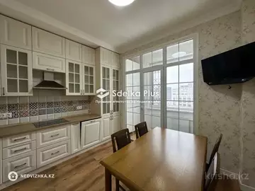 3-комнатная квартира, этаж 7 из 8, 81 м²