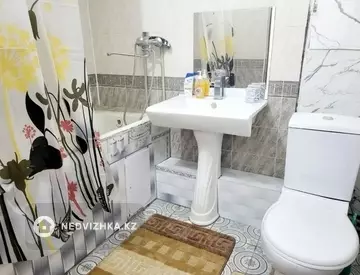 2-комнатная квартира, этаж 5 из 5, 50 м², посуточно