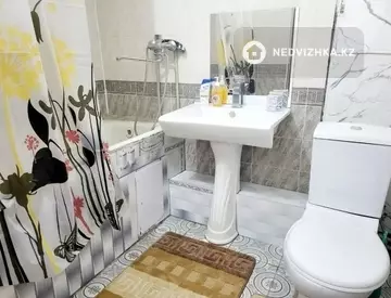 2-комнатная квартира, этаж 5 из 5, 50 м², по часам