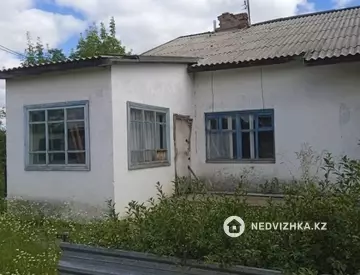 4-комнатная часть дома, 9 соток, 64 м²
