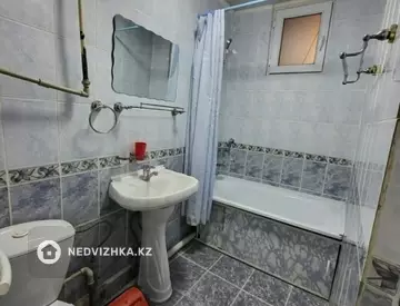 1-комнатная квартира, этаж 4 из 4, 40 м², по часам