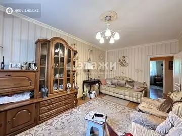 2-комнатная квартира, этаж 2 из 5, 52 м²