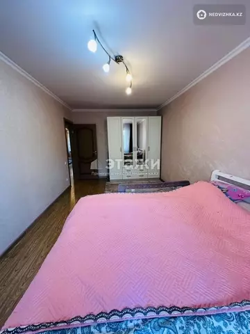 4-комнатная квартира, этаж 5 из 5, 74 м²