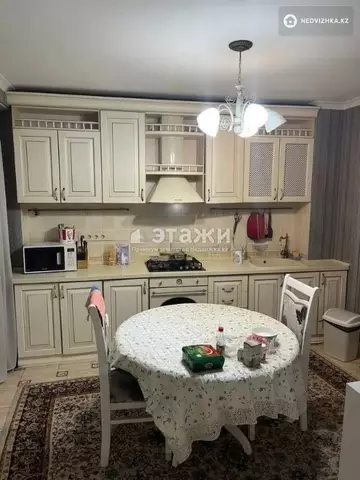 4-комнатная квартира, этаж 2 из 5, 110 м²