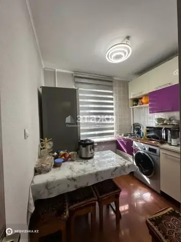 3-комнатная квартира, этаж 2 из 5, 60 м²