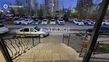 4-комнатная квартира, этаж 2 из 13, 125 м²