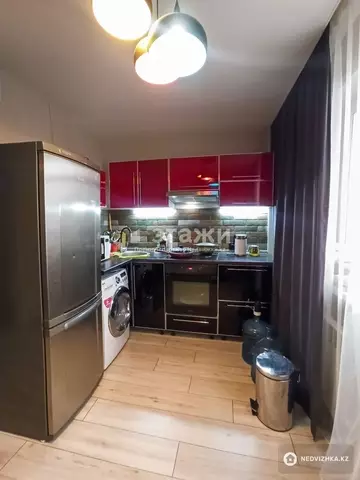 2-комнатная квартира, этаж 10 из 10, 42 м²