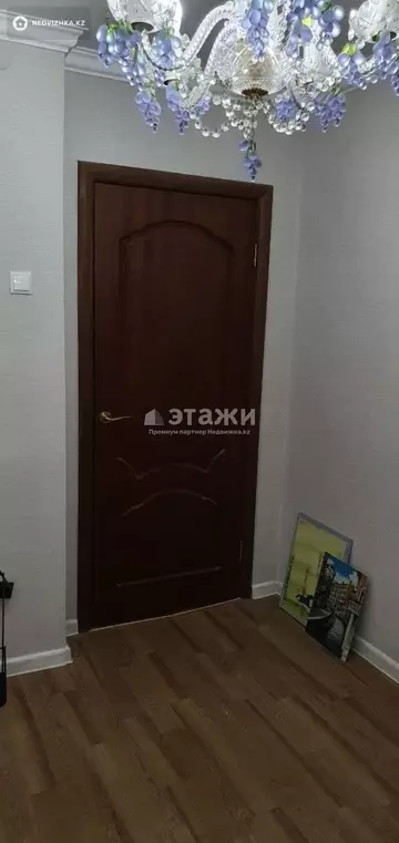 4-комнатная квартира, этаж 2 из 6, 84 м²