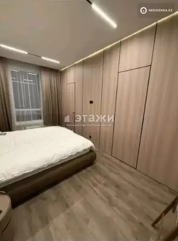 4-комнатная квартира, этаж 7 из 14, 106 м²