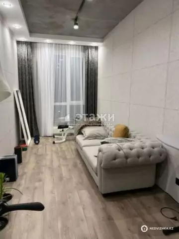 4-комнатная квартира, этаж 7 из 14, 106 м²