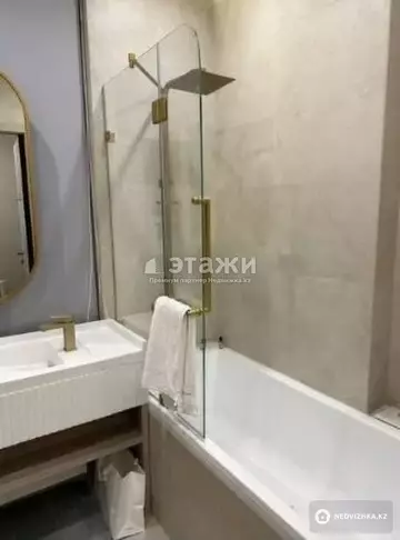 4-комнатная квартира, этаж 7 из 14, 106 м²