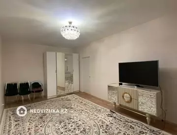 1-комнатная квартира, этаж 3 из 4, 42 м²