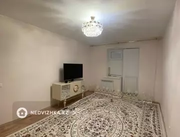 1-комнатная квартира, этаж 3 из 4, 42 м²
