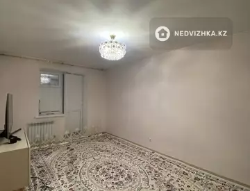 1-комнатная квартира, этаж 3 из 4, 42 м²
