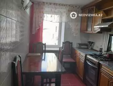 3-комнатная квартира, этаж 6 из 9, 62 м², на длительный срок