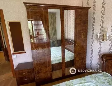 3-комнатная квартира, этаж 3 из 5, 60 м²