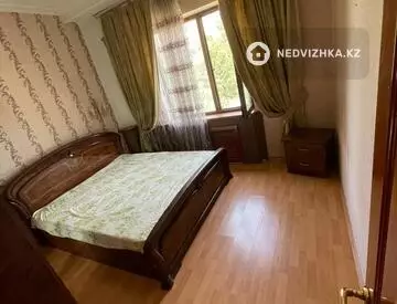 3-комнатная квартира, этаж 3 из 5, 60 м²
