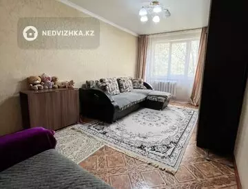 2-комнатная квартира, этаж 4 из 5, 52 м²