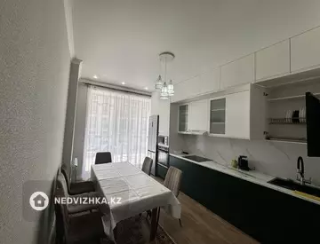 2-комнатная квартира, этаж 2 из 9, 65 м², на длительный срок