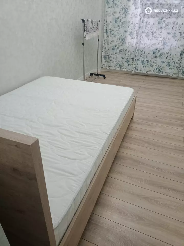 84 м², 3-комнатная квартира, этаж 2 из 12, 84 м², на длительный срок, изображение - 1