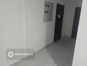 1-комнатная квартира, этаж 3 из 9, 50 м²