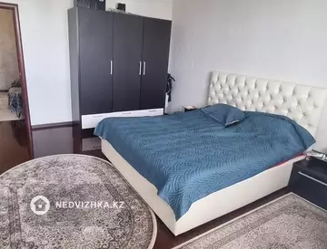 4-комнатная квартира, этаж 12 из 18, 168 м²