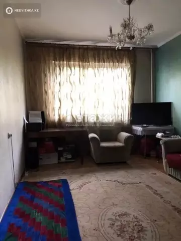 1-комнатная квартира, этаж 2 из 5, 45 м²