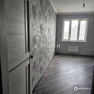2-комнатная квартира, этаж 13 из 13, 42 м²