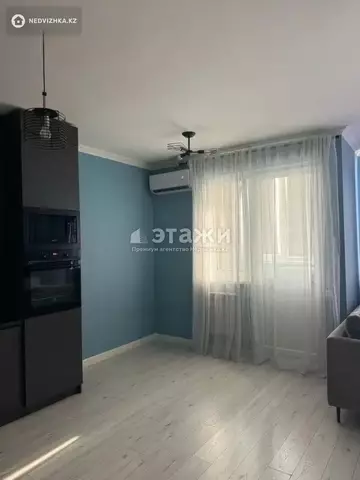 2-комнатная квартира, этаж 10 из 13, 42 м²