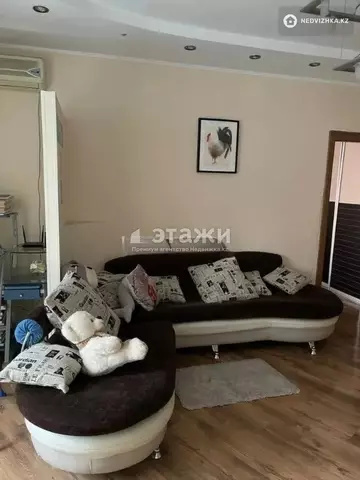 2-комнатная квартира, этаж 3 из 4, 50 м²