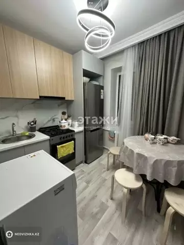 2-комнатная квартира, этаж 4 из 4, 45 м²